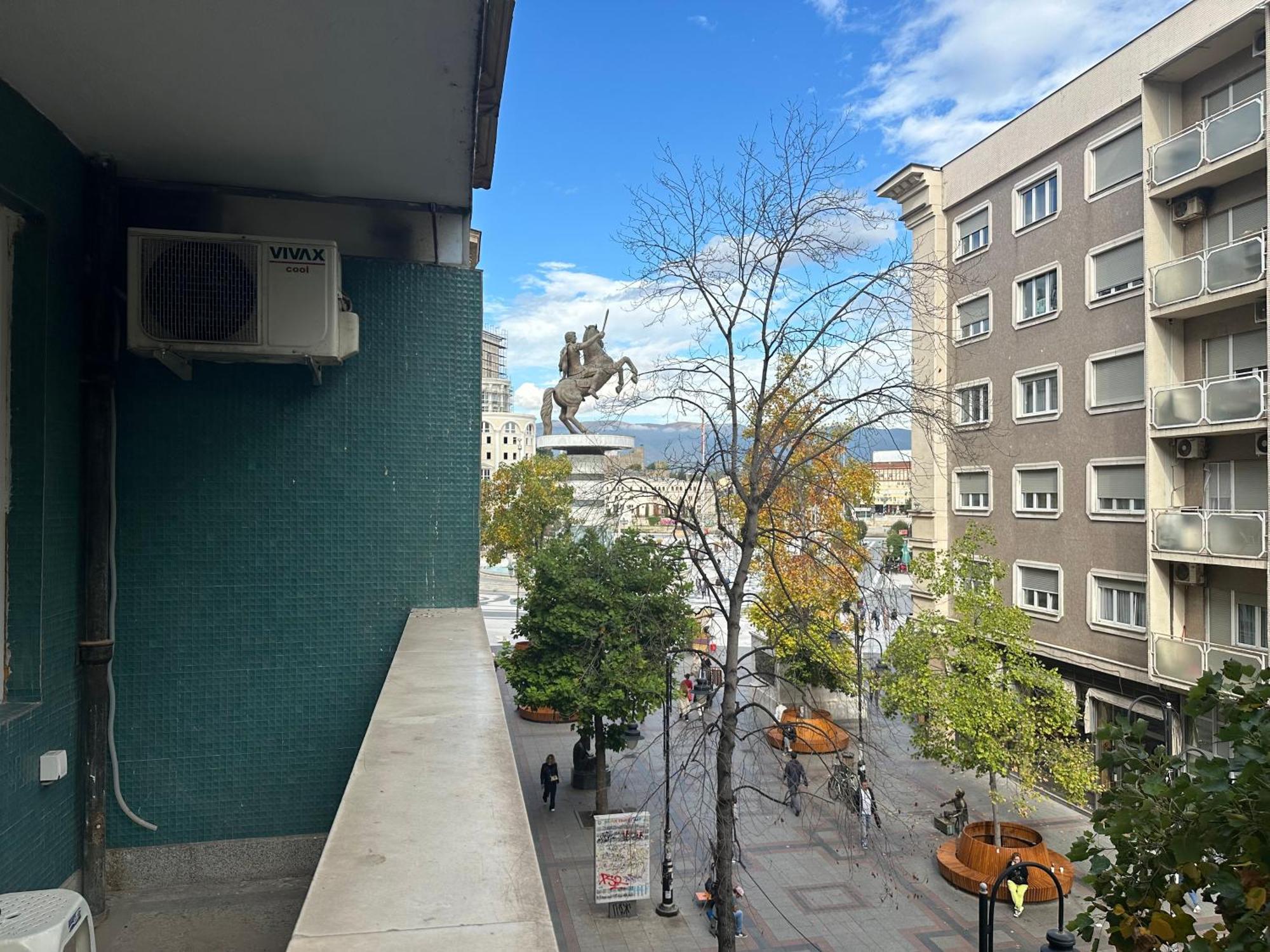 Ira'S Square 2 Bedroom Appartment 斯科普里 外观 照片